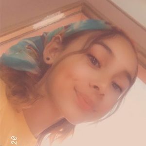 Meet your Posher, Dara